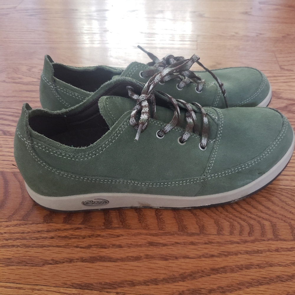 Chaco Velleda Olvine Green Suede Lace Up Shoes 9